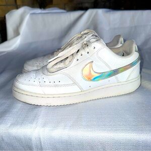 Nike Court Vision Low White w/Holo Logo Womens Size 8.5 CW5596-100